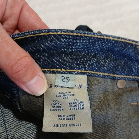 NWT, Hudson Capri, size 29 indigo blue. - Picture 4 of 6